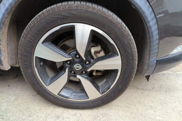 Used Nissan Qashqai 2017 2.0L CVT Luxury Edition China V Standard Right Front Wheel Hub