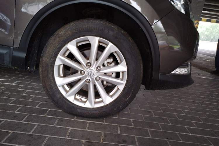 Used Nissan Qashqai 2017 2.0L CVT Elite Edition China V Standard Right Front Wheel Hub