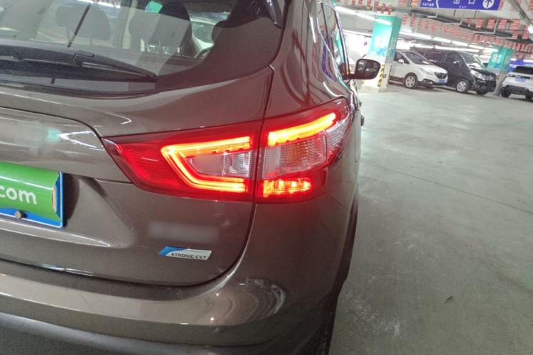 Used Nissan Qashqai 2017 2.0L CVT Elite Edition China V Standard Right Rear Taillight
