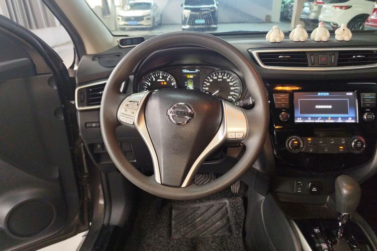 Used Nissan Qashqai 2017 2.0L CVT Elite Edition China V Standard Steering Wheel
