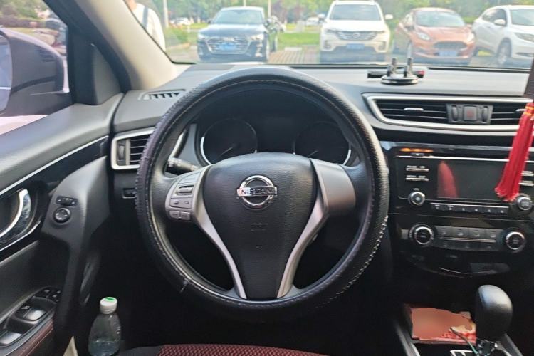 Used Nissan Qashqai 2017 2.0L CVT Elite Edition China V Standard Steering Wheel
