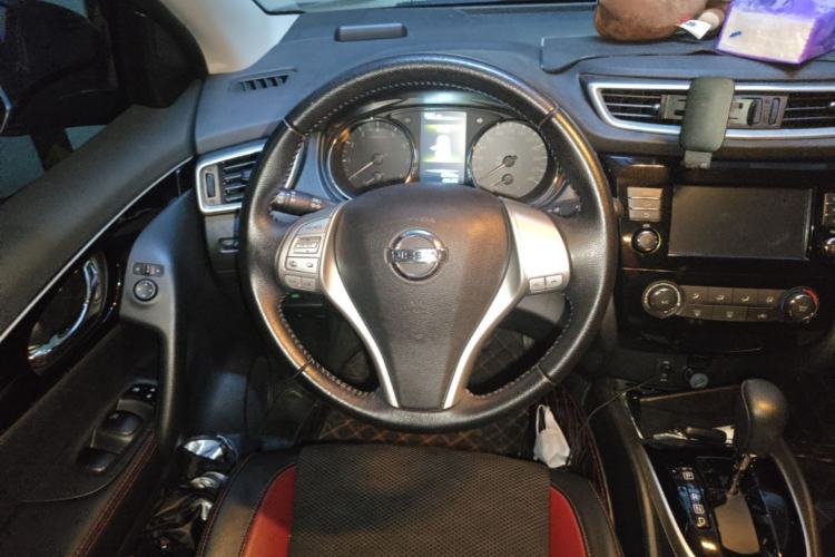 Used Nissan Qashqai 2017 2.0L CVT Smart Enjoyment Version China VI Standard Steering Wheel