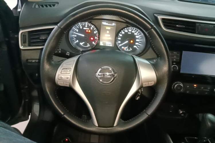 Used Nissan Qashqai 2017 2.0L CVT Smart Enjoyment Version China V Standard Steering Wheel