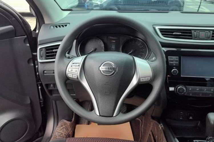 Used Nissan Qashqai 2017 2.0L CVT Elite Edition China V Standard Steering Wheel