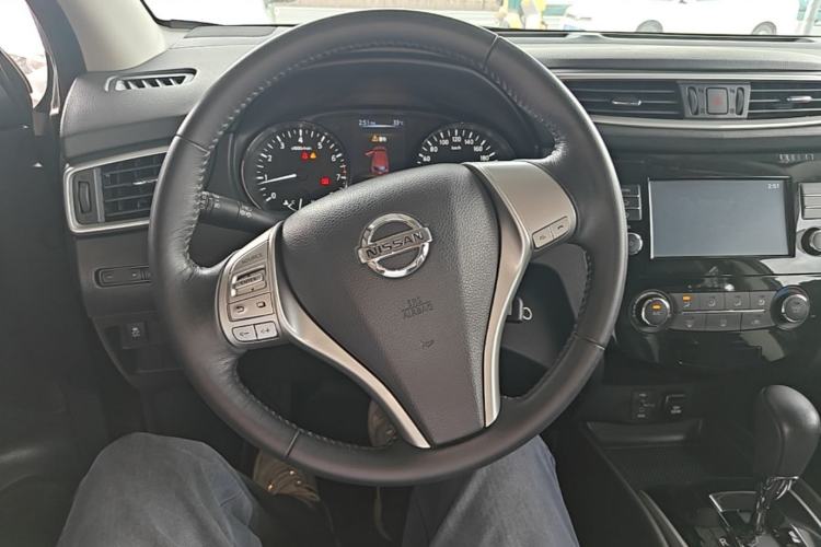 Used Nissan Qashqai 2017 2.0L CVT Smart Enjoyment Version China V Standard Steering Wheel
