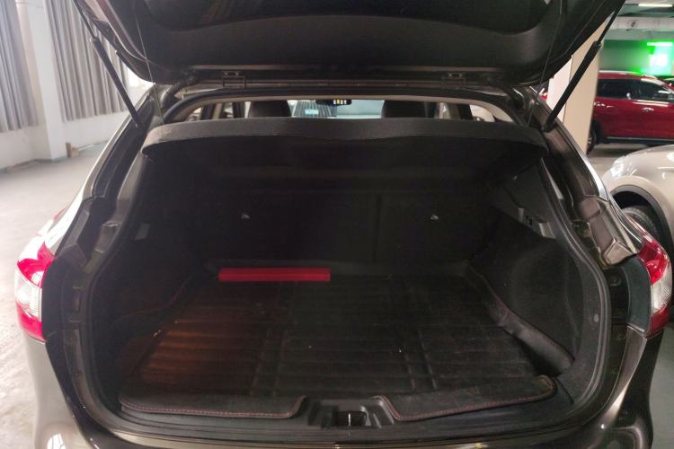 Used Nissan Qashqai 2017 2.0L CVT Elite Edition China V Standard Trunk