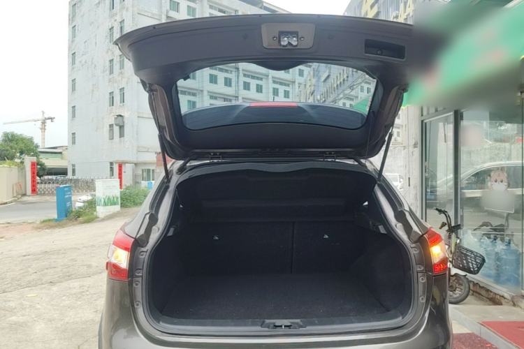 Used Nissan Qashqai 2017 2.0L CVT Smart Enjoyment Version China V Standard Trunk