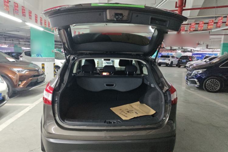 Used Nissan Qashqai 2017 2.0L CVT Elite Edition China V Standard Trunk