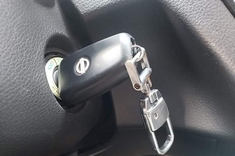 Used Nissan Qashqai 2017 2.0L CVT Smart Enjoyment Version China V Standard Vehicle Key
