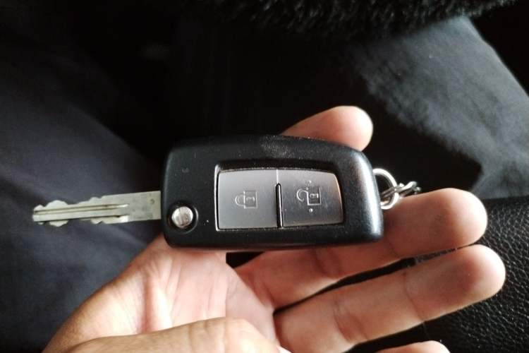 Used Nissan Qashqai 2017 2.0L CVT Elite Edition China V Standard Vehicle Key