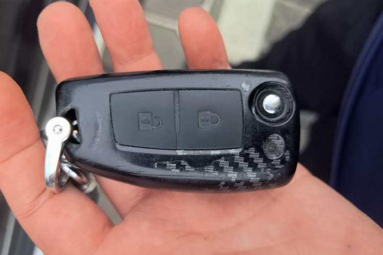Used Nissan Qashqai 2017 2.0L CVT Elite Edition China V Standard Vehicle Key