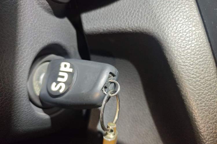 Used Nissan Qashqai 2017 2.0L CVT Elite Edition China V Standard Vehicle Key