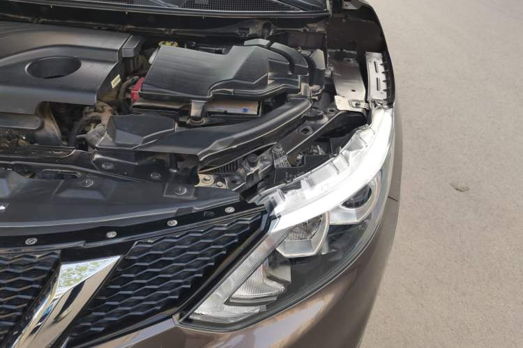 Used Nissan Qashqai 2017 2.0L CVT Smart Enjoyment Version China V Standard Engine Bay Left