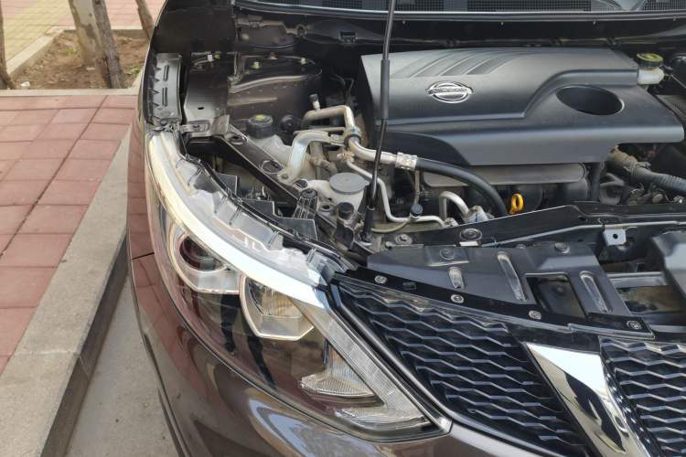 Used Nissan Qashqai 2017 2.0L CVT Smart Enjoyment Version China V Standard Engine Bay Right
