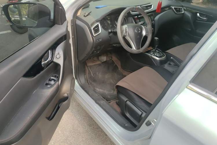 Used Nissan Qashqai 2017 2.0L CVT Elite Edition China V Standard Driver Seat