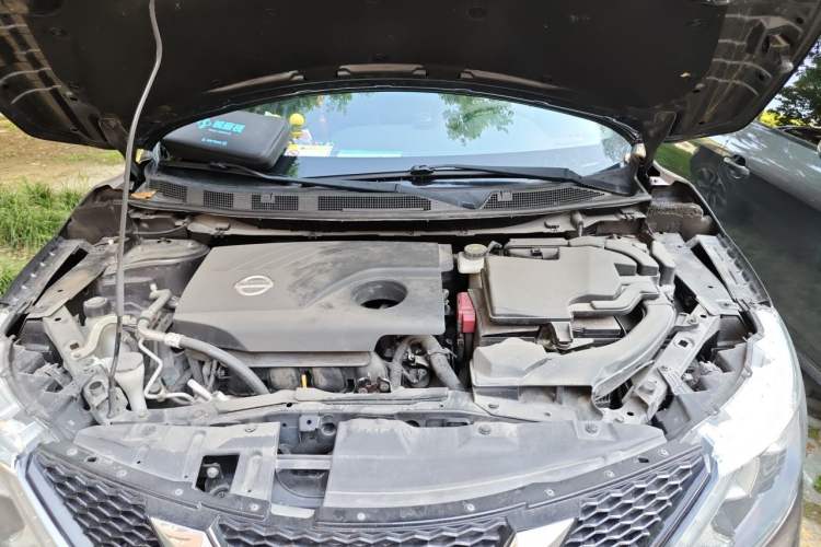 Used Nissan Qashqai 2017 2.0L CVT Smart Enjoyment Version China V Standard Engine Bay
