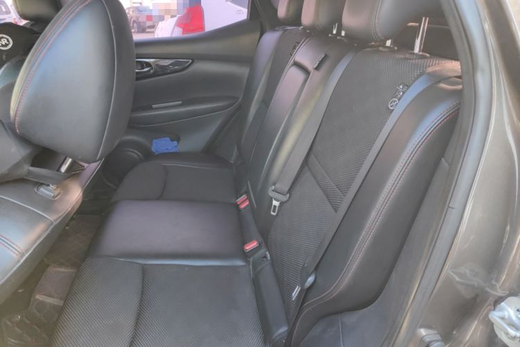 Used Nissan Qashqai 2017 2.0L CVT Smart Enjoyment Version China V Standard Left Rear Seat