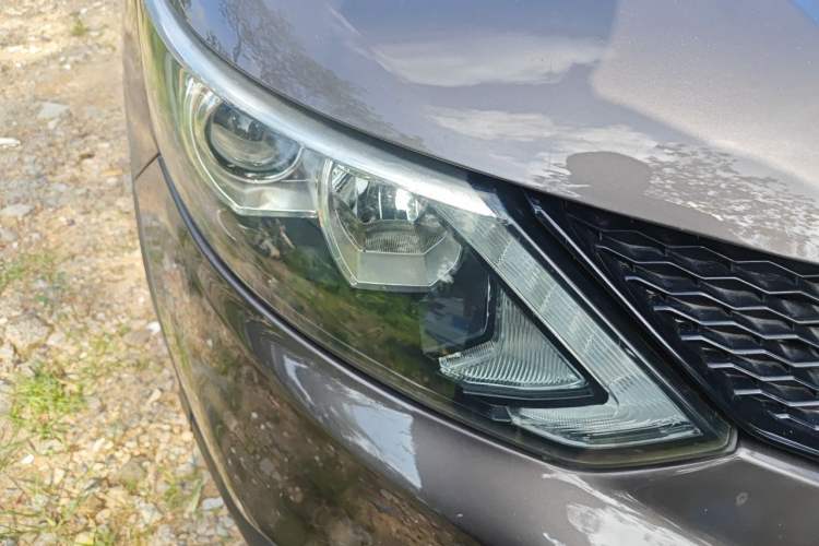 Used Nissan Qashqai 2017 2.0L CVT Smart Enjoyment Version China V Standard Right Front Headlight