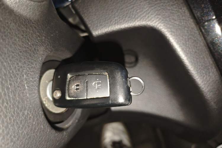 Used Nissan Qashqai 2017 2.0L CVT Smart Enjoyment Version China V Standard Vehicle Key