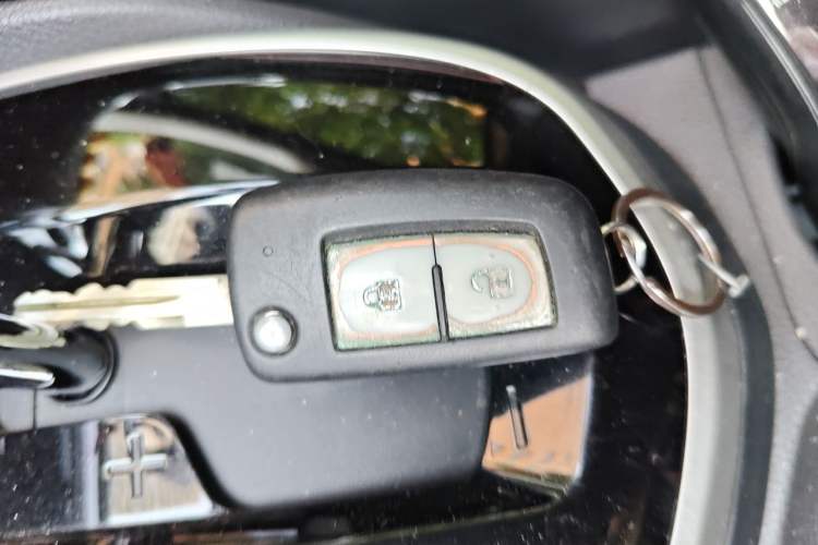 Used Nissan Qashqai 2017 2.0L CVT Smart Enjoyment Version China V Standard Vehicle Key
