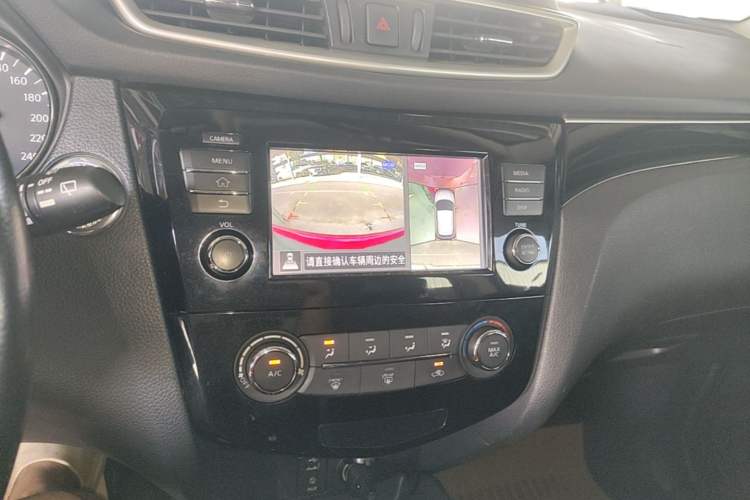 Used Nissan Qashqai 2017 2.0L CVT Luxury Edition China V Standard Audio And AC Panel