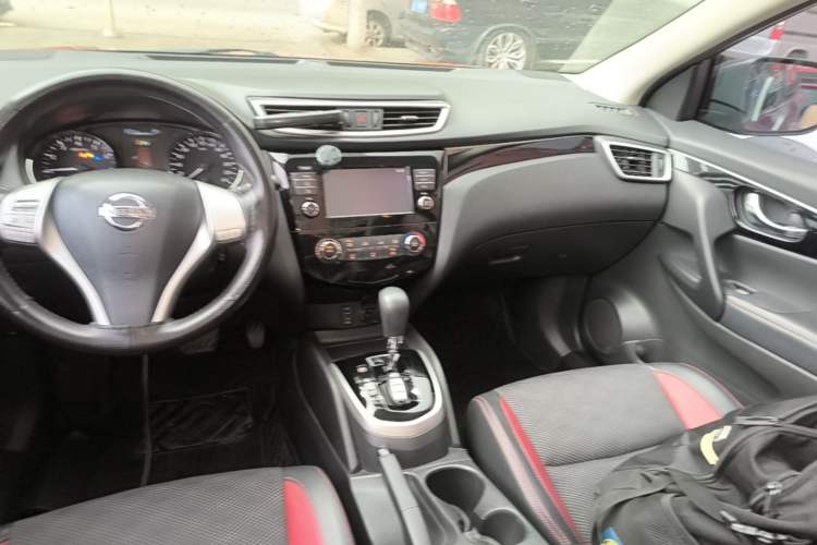 Used Nissan Qashqai 2017 2.0L CVT Luxury Edition China V Standard Audio And AC Panel