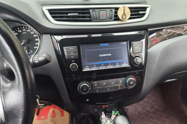 Used Nissan Qashqai 2017 2.0L CVT Smart Enjoyment Version China V Standard Audio And AC Panel