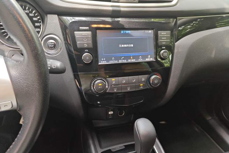Used Nissan Qashqai 2017 2.0L CVT Luxury Edition China V Standard Audio And AC Panel