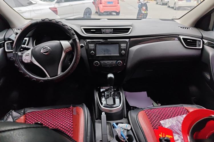Used Nissan Qashqai 2017 2.0L CVT Smart Enjoyment Version China V Standard Center Console