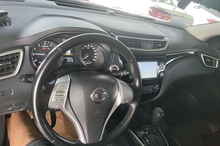 Used Nissan Qashqai 2017 2.0L CVT Luxury Edition China V Standard Center Console