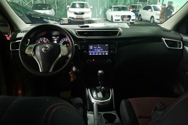 Used Nissan Qashqai 2017 2.0L CVT Elite Edition China V Standard Center Console