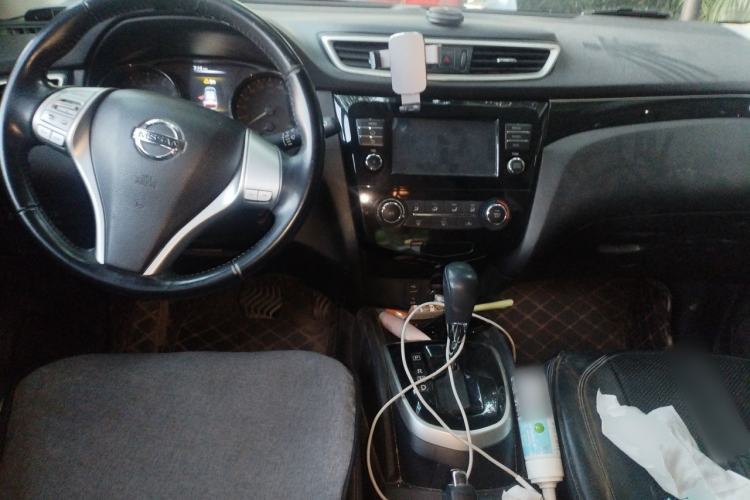 Used Nissan Qashqai 2017 2.0L CVT Smart Enjoyment Version China VI Standard Center Console