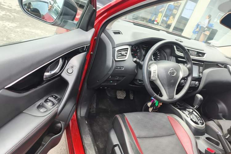 Used Nissan Qashqai 2017 2.0L CVT Smart Enjoyment Version China V Standard Driver Seat