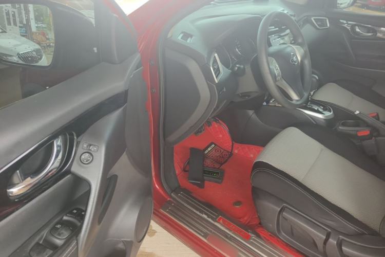 Used Nissan Qashqai 2017 2.0L CVT Elite Edition China V Standard Driver Seat