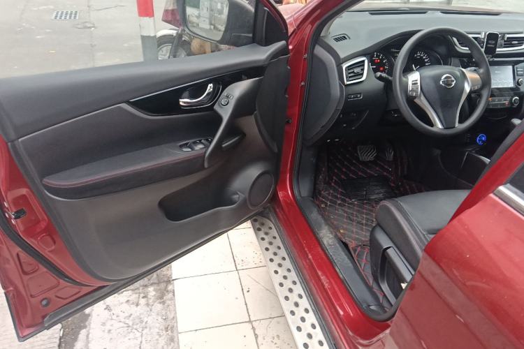 Used Nissan Qashqai 2017 2.0L CVT Elite Edition China V Standard Driver Seat