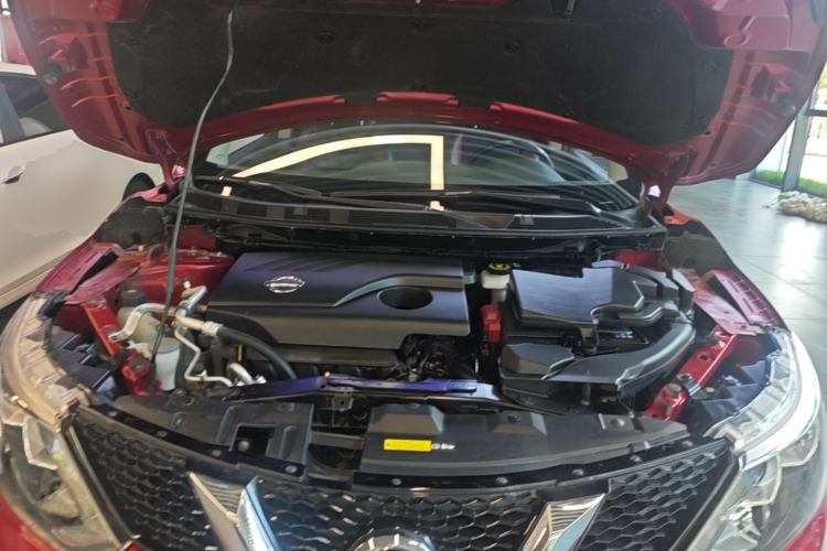 Used Nissan Qashqai 2017 2.0L CVT Smart Enjoyment Version China V Standard Engine Bay