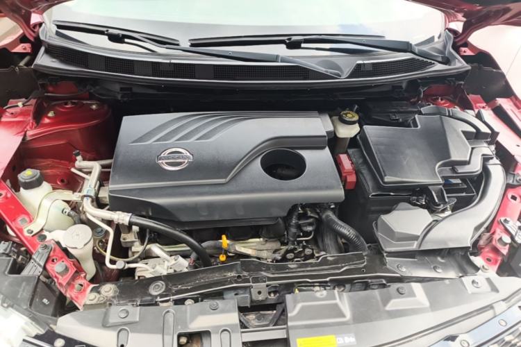 Used Nissan Qashqai 2017 2.0L CVT Smart Enjoyment Version China V Standard Engine Bay