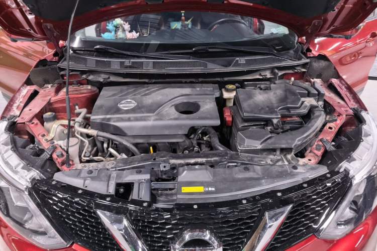 Used Nissan Qashqai 2017 2.0L CVT Luxury Edition China VI Standard Engine Bay