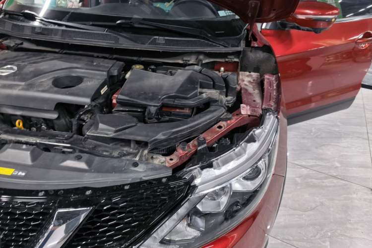 Used Nissan Qashqai 2017 2.0L CVT Luxury Edition China VI Standard Engine Bay Left