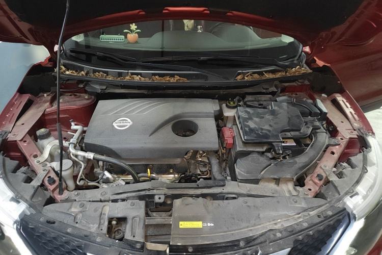 Used Nissan Qashqai 2017 2.0L CVT Smart Enjoyment Version China V Standard Engine Bay