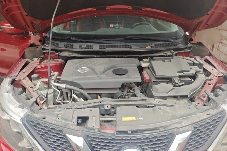 Used Nissan Qashqai 2017 2.0L CVT Smart Enjoyment Version China V Standard Engine Bay