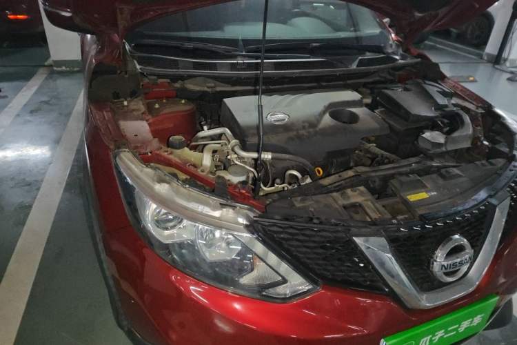 Used Nissan Qashqai 2017 2.0L CVT Smart Enjoyment Version China VI Standard Engine Bay Right