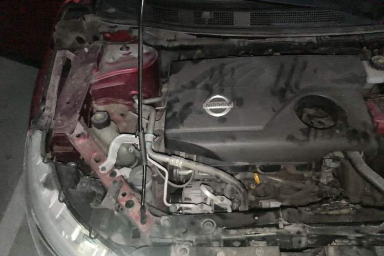 Used Nissan Qashqai 2017 2.0L CVT Smart Enjoyment Version China VI Standard Engine Bay Right