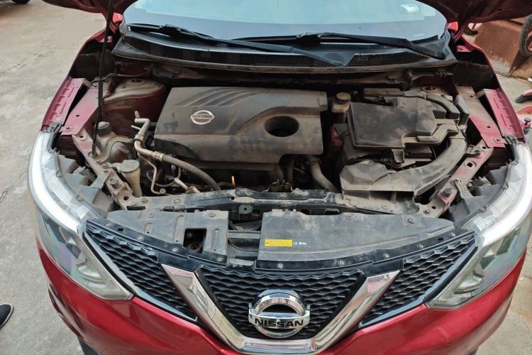 Used Nissan Qashqai 2017 2.0L CVT Smart Enjoyment Version China V Standard Engine Bay