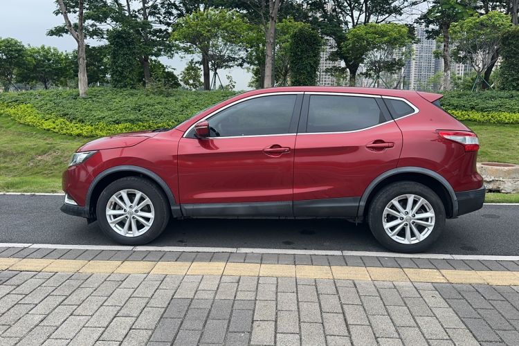 Used Nissan Qashqai 2017 2.0L CVT Elite Edition China V Standard Exterior 2