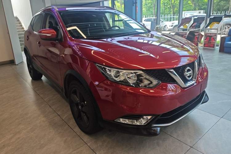 Used Nissan Qashqai 2017 2.0L CVT Smart Enjoyment Version China V Standard Front Right 45 Deg