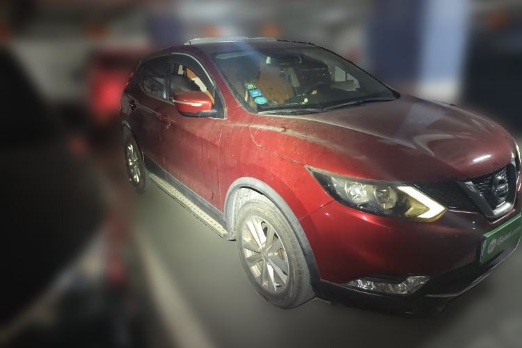 Used Nissan Qashqai 2017 2.0L CVT Elite Edition China V Standard Front Right 45 Deg