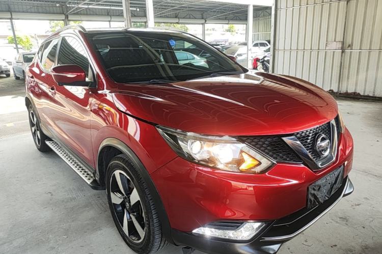 Used Nissan Qashqai 2017 2.0L CVT Luxury Edition China V Standard Front Right 45 Deg