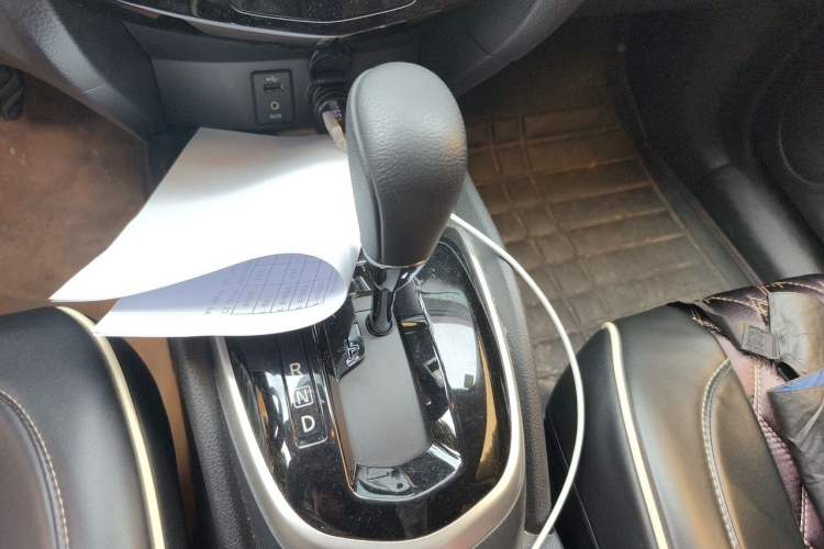 Used Nissan Qashqai 2017 2.0L CVT Smart Enjoyment Version China V Standard Gear Lever