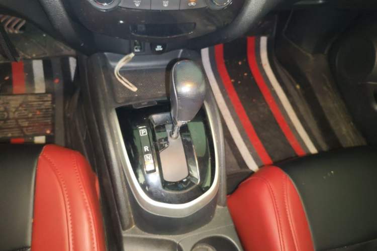 Used Nissan Qashqai 2017 2.0L CVT Smart Enjoyment Version China V Standard Gear Lever